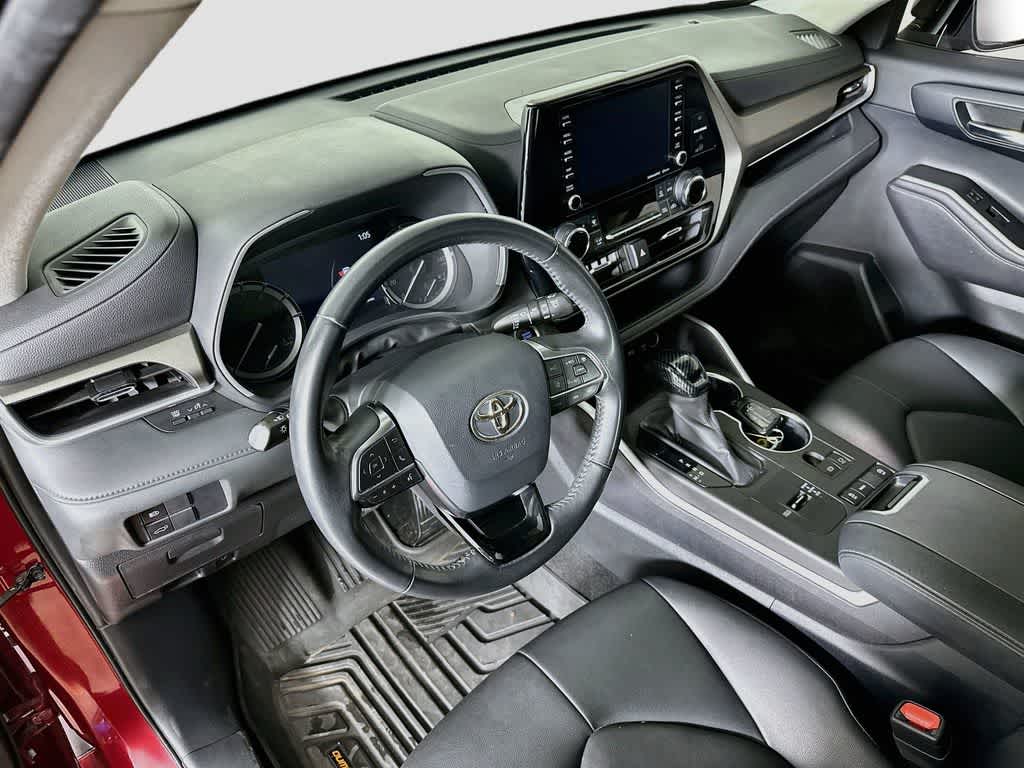 Toyota Highlander XLE 2020