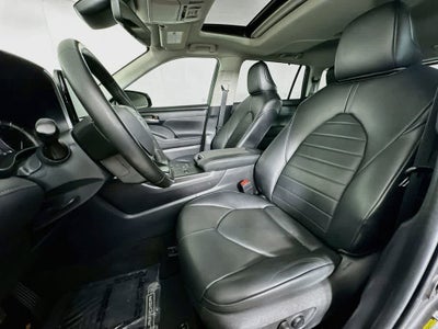 Toyota Highlander XLE 2023