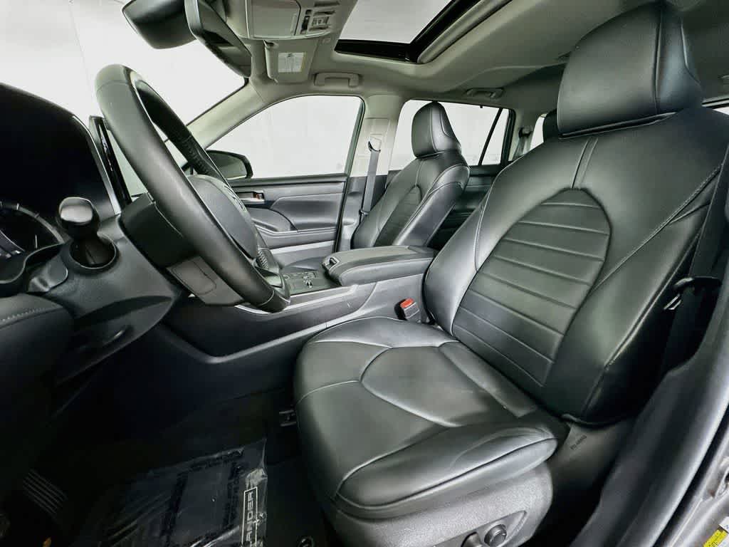 Toyota Highlander XLE 2023