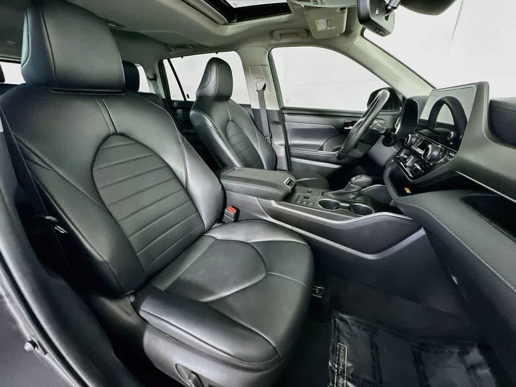 Toyota Highlander XLE 2023
