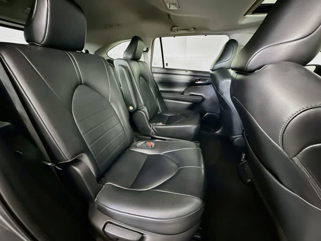 Toyota Highlander XLE 2023