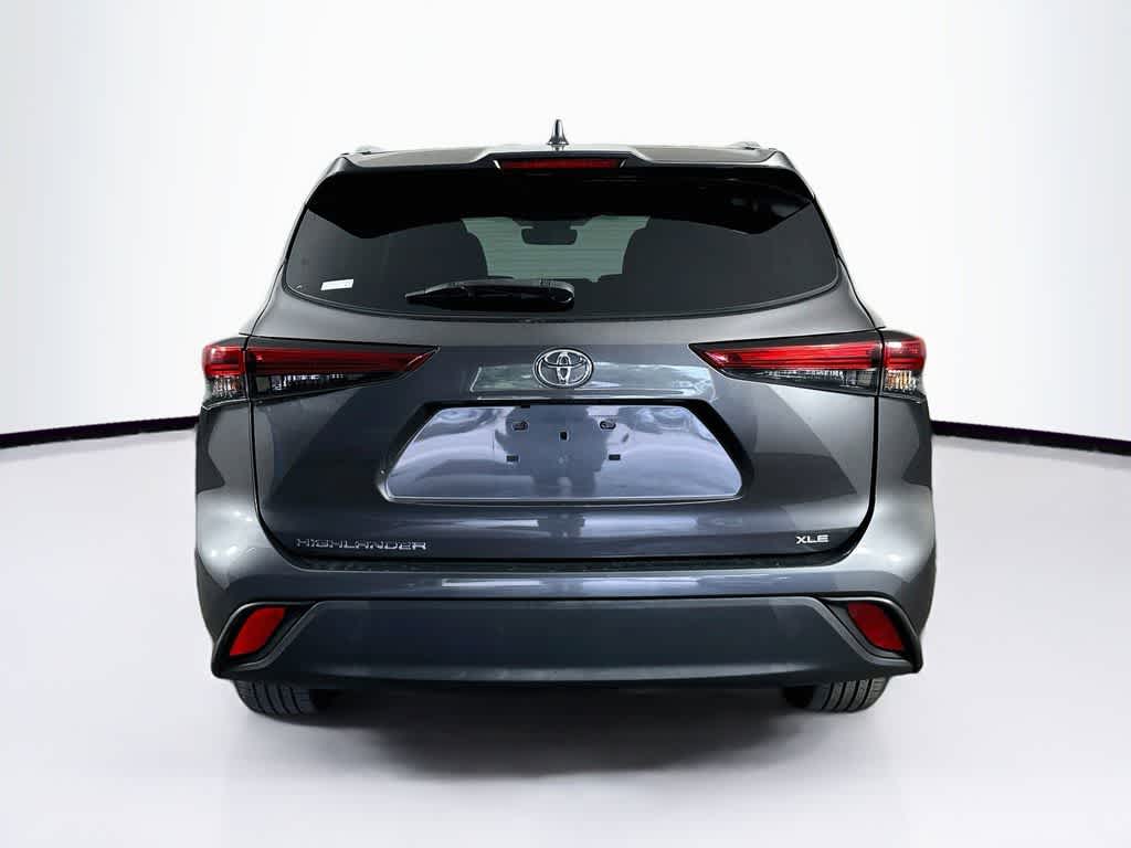Toyota Highlander XLE 2023