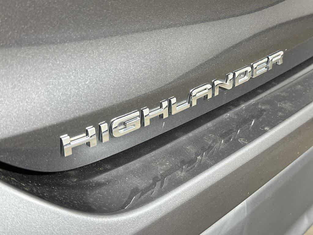 Toyota Highlander XLE 2023