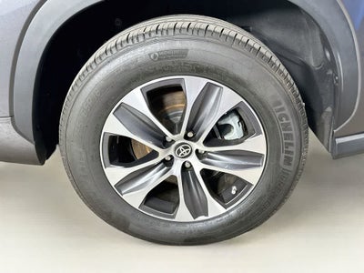 Toyota Highlander XLE 2023