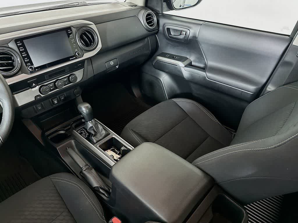 Toyota Tacoma SR5 2021