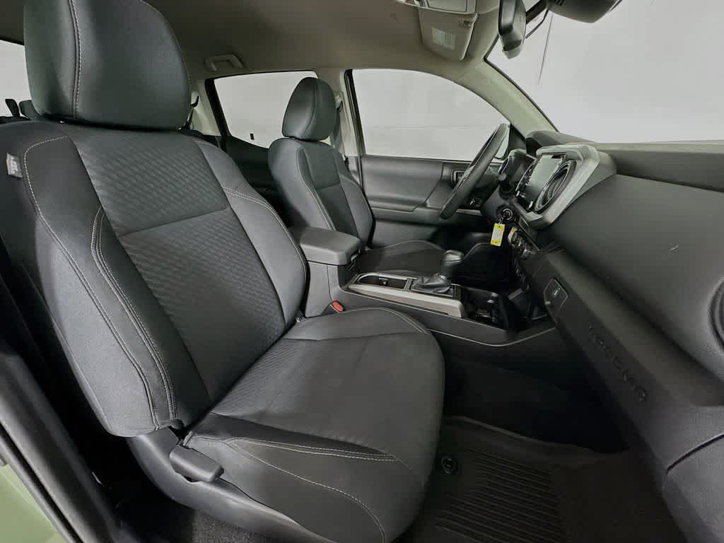 Toyota Tacoma SR5 2021