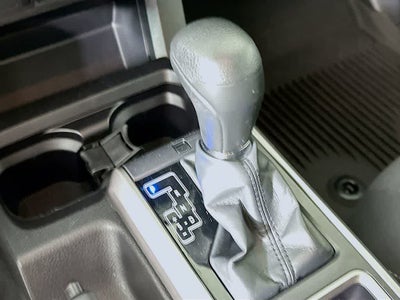 Toyota Tacoma SR5 2021