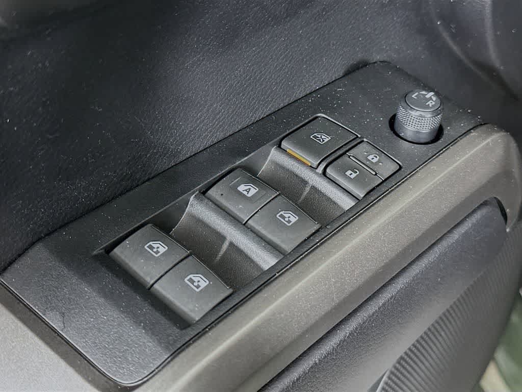 Toyota Tacoma SR5 2021