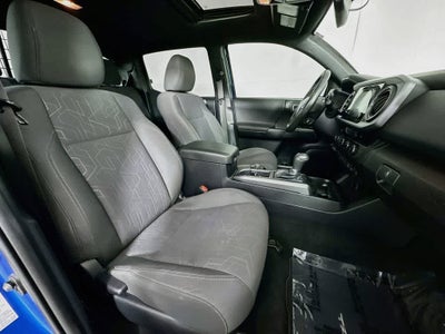 Toyota Tacoma Base 2017