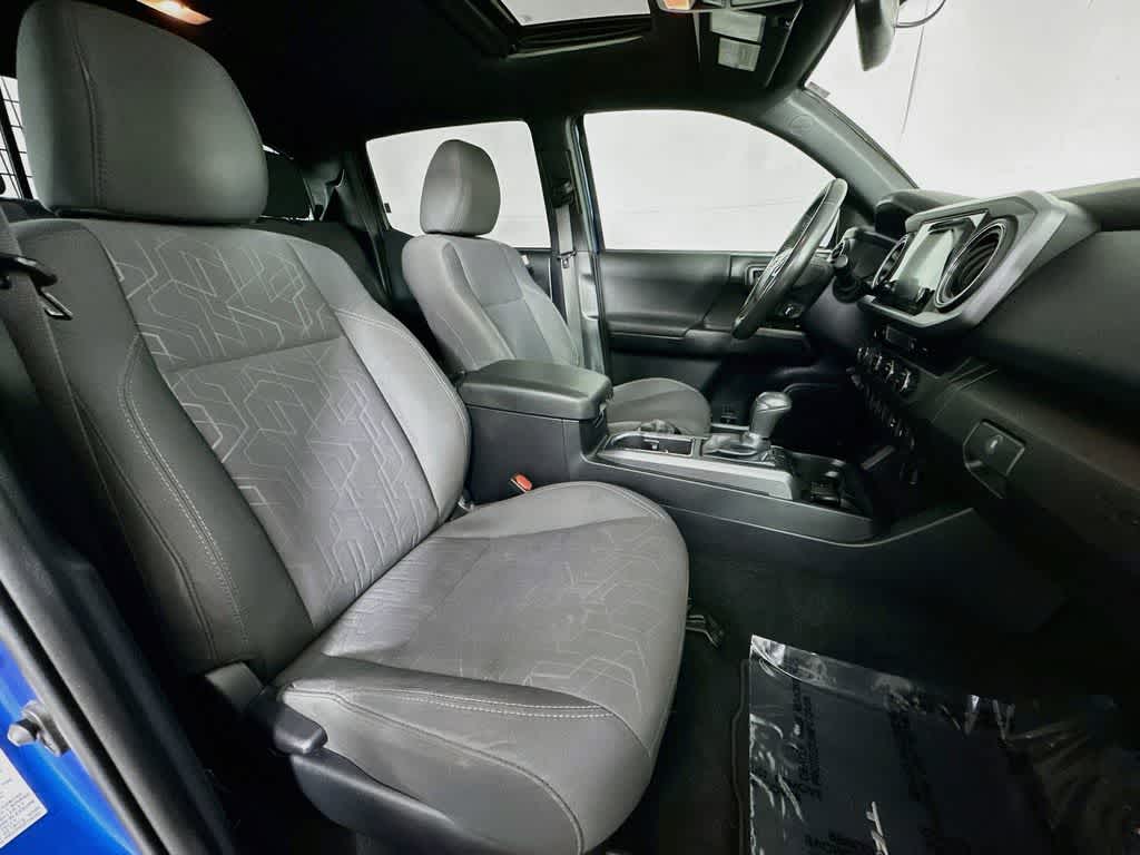 Toyota Tacoma Base 2017