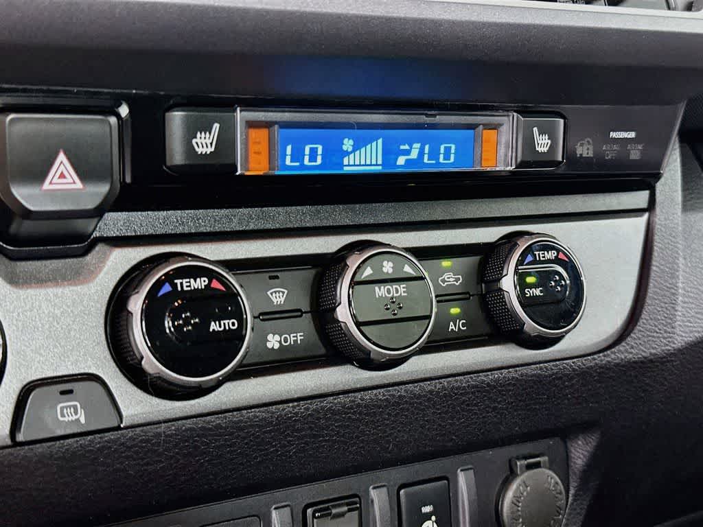 Toyota Tacoma Base 2017