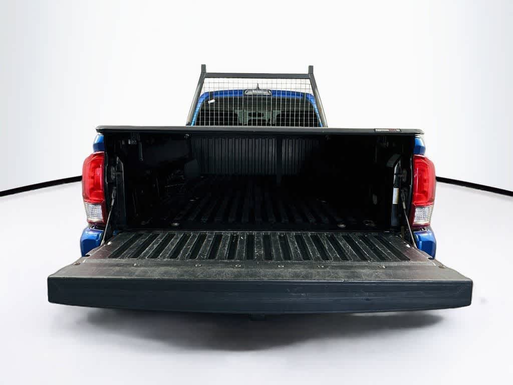 Toyota Tacoma Base 2017