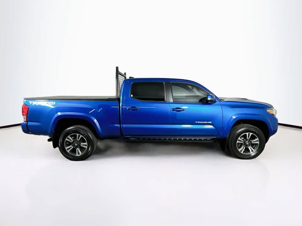 Toyota Tacoma Base 2017