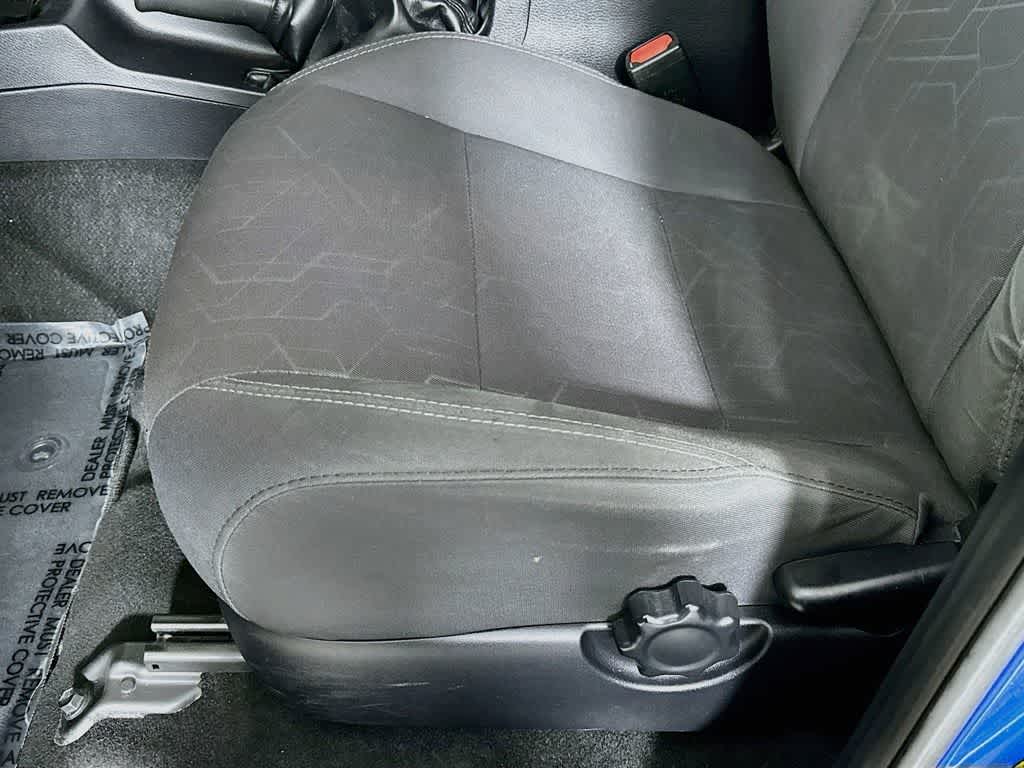 Toyota Tacoma Base 2017