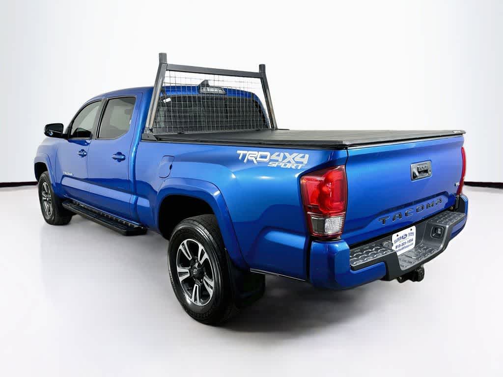 Toyota Tacoma Base 2017