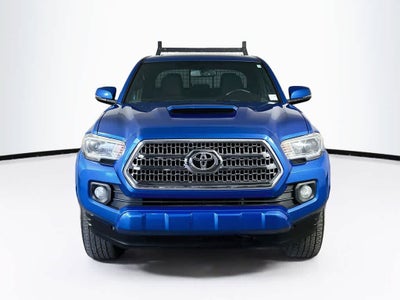 Toyota Tacoma Base 2017