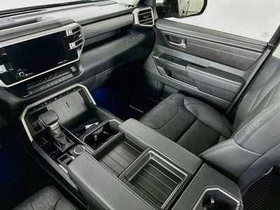 Toyota Tundra SR5 2024