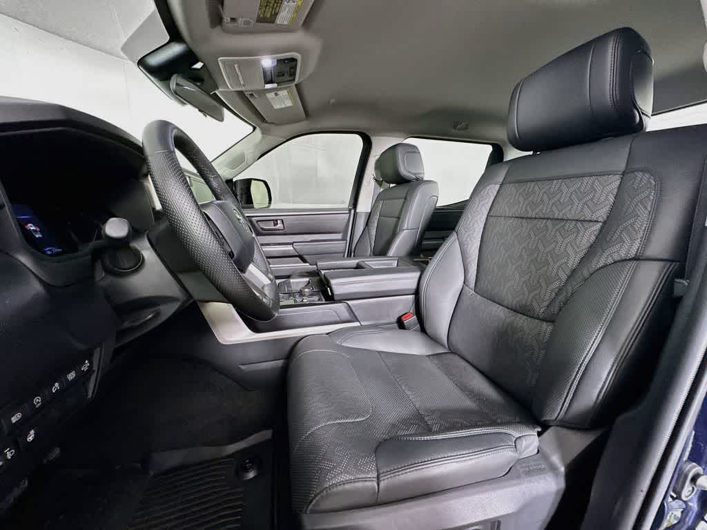 Toyota Tundra SR5 2024