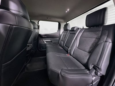 Toyota Tundra SR5 2024