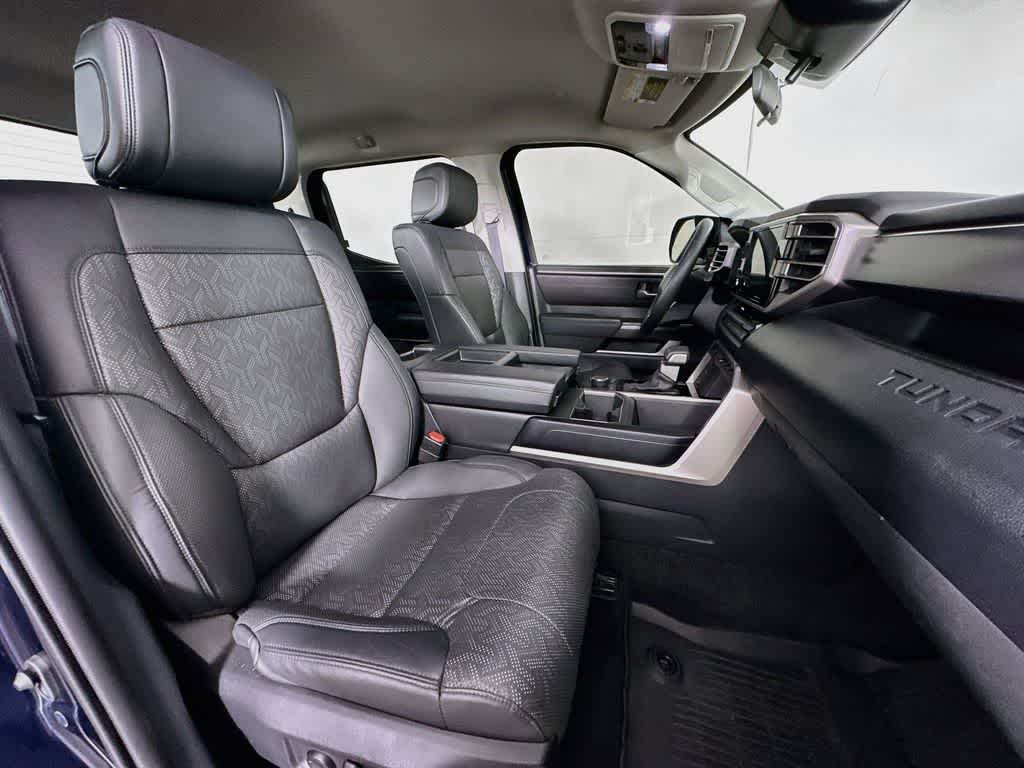 Toyota Tundra SR5 2024