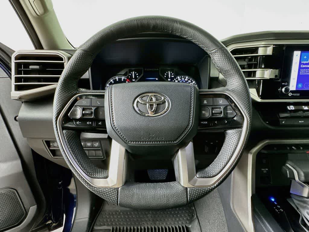 Toyota Tundra SR5 2024
