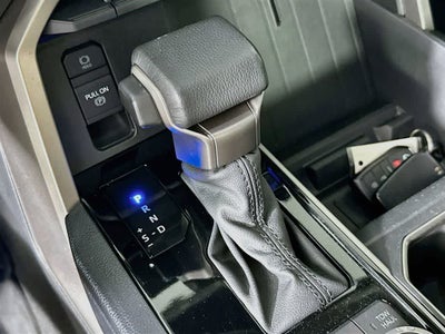 Toyota Tundra SR5 2024