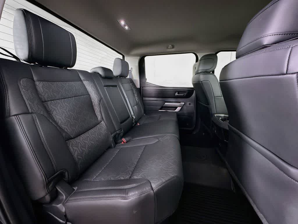Toyota Tundra SR5 2024