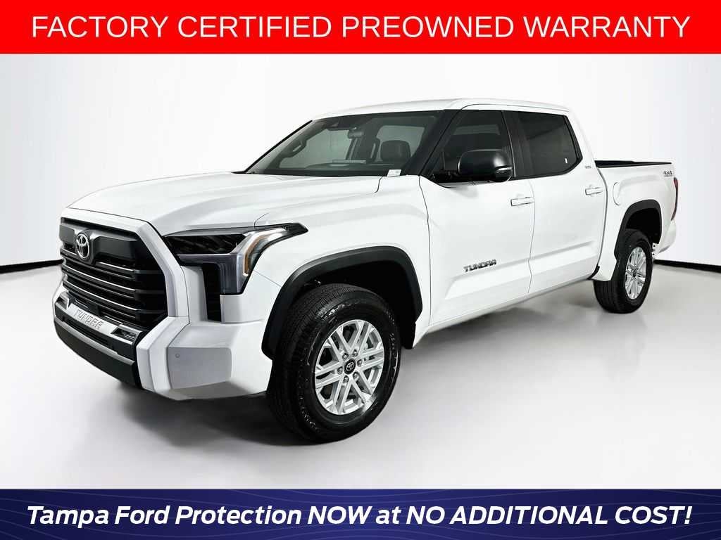 Toyota Tundra SR5 2025