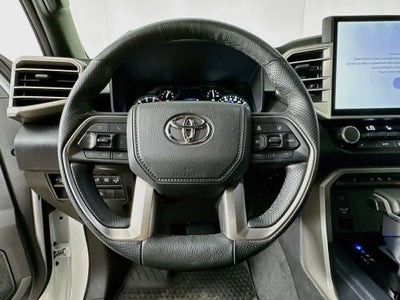 Toyota Tundra SR5 2025