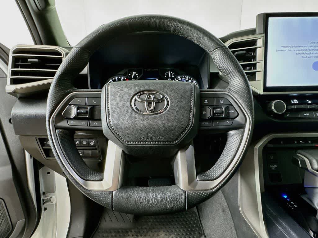 Toyota Tundra SR5 2025