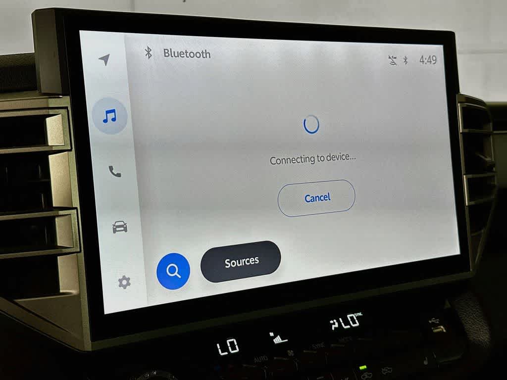 Toyota Tundra SR5 2025