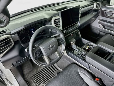 Toyota Tundra SR5 2025