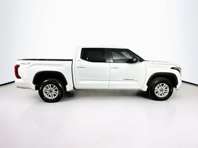 Toyota Tundra SR5 2025