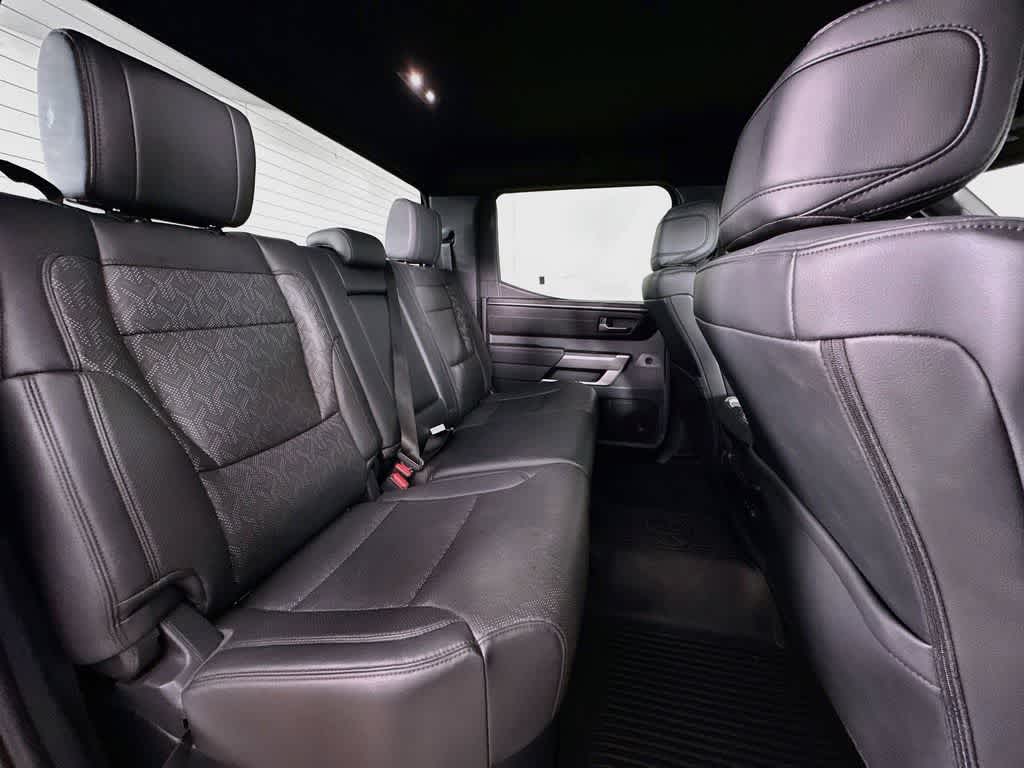 Toyota Tundra SR5 2025