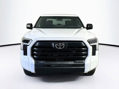 Toyota Tundra SR5 2025