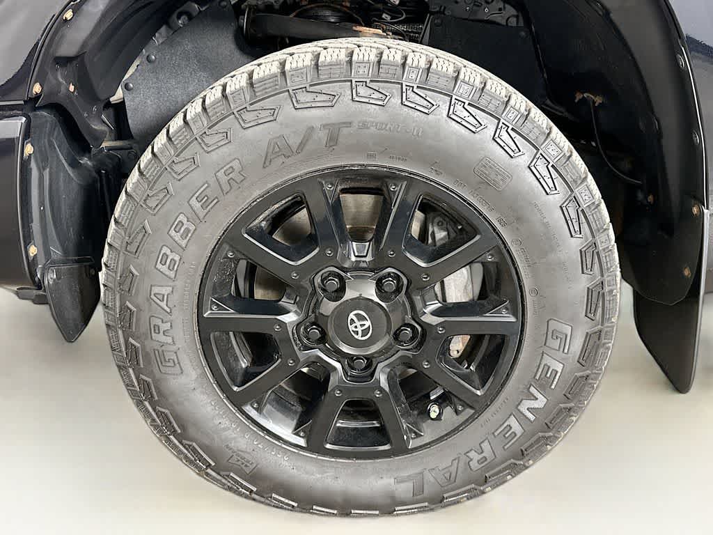 Toyota Tundra Base 2020