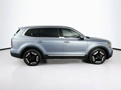 Kia Telluride EX 2025