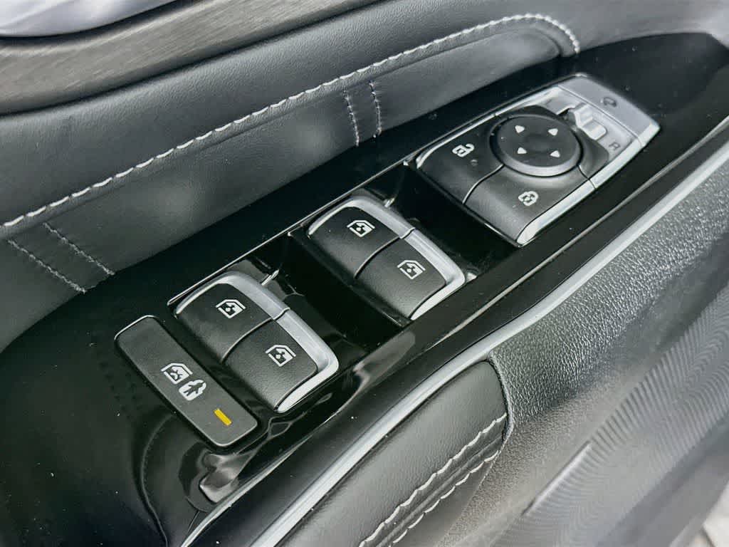 Kia Sorento X-Line SX Prestige 2025