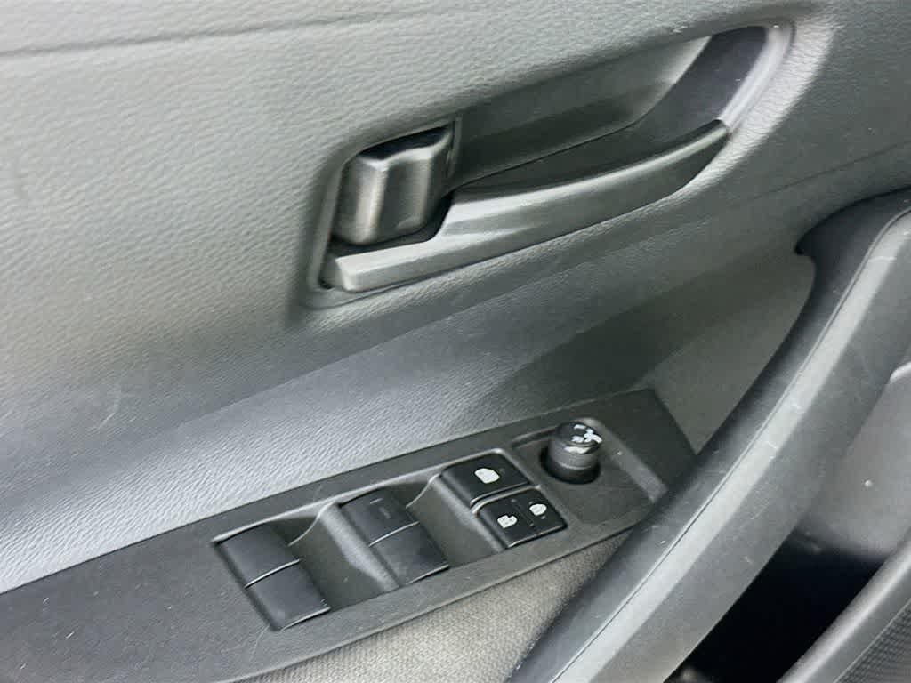 Toyota Corolla LE 2024