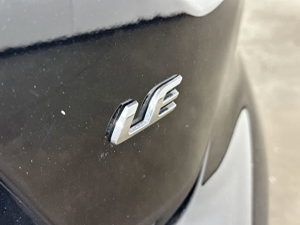 Toyota Corolla LE 2024