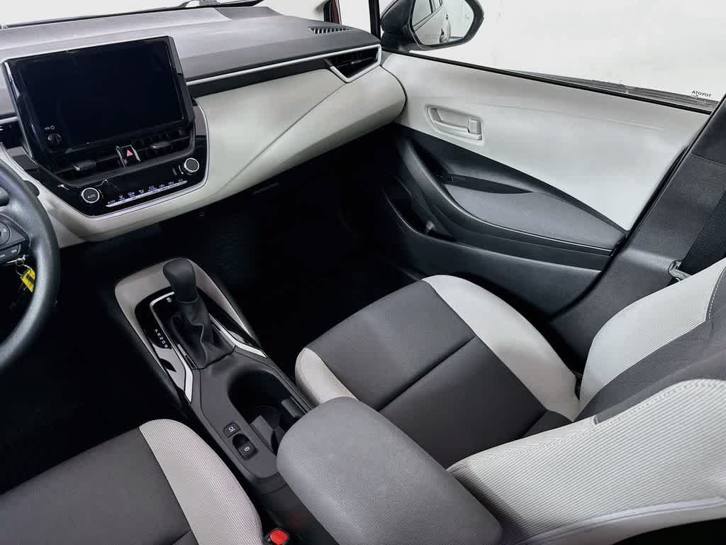 Toyota Corolla LE 2026