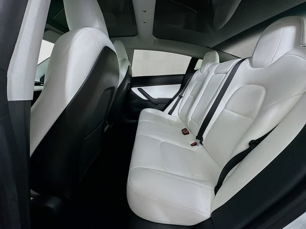 Tesla Model 3 Base 2020