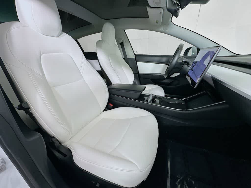 Tesla Model 3 Base 2020