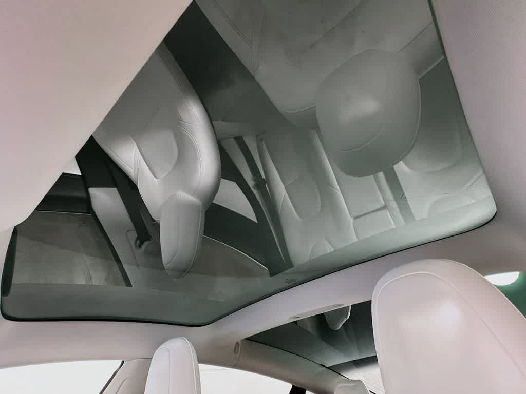 Tesla Model 3 Base 2020