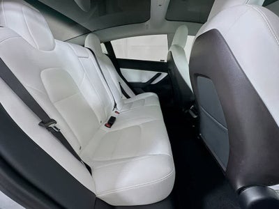 Tesla Model 3 Base 2020