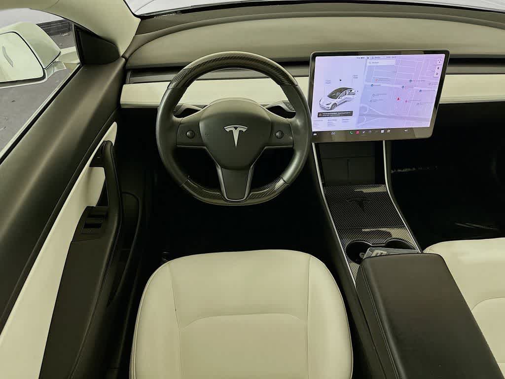 Tesla Model 3 Base 2020