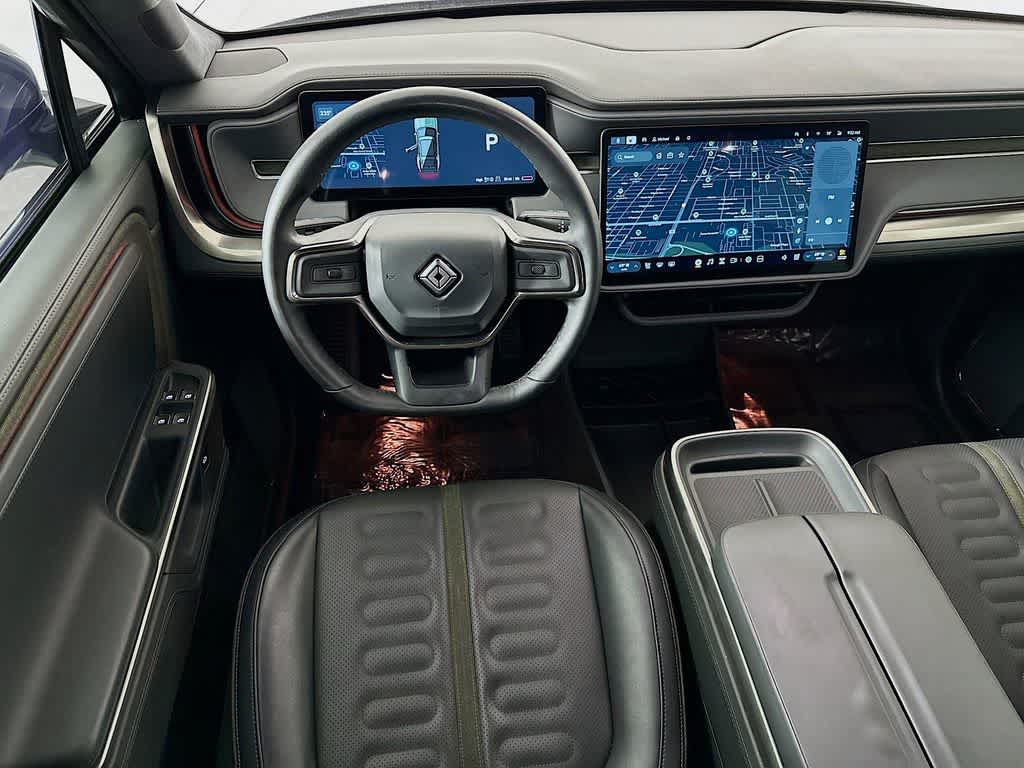 2025 Rivian R1S Base