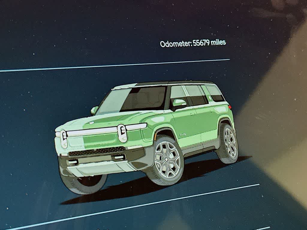 2025 Rivian R1S Base