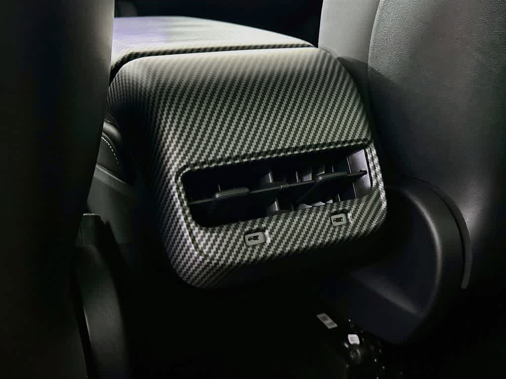 Tesla Model Y Performance 2025