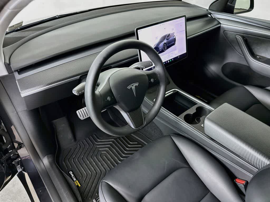 Tesla Model Y Performance 2025